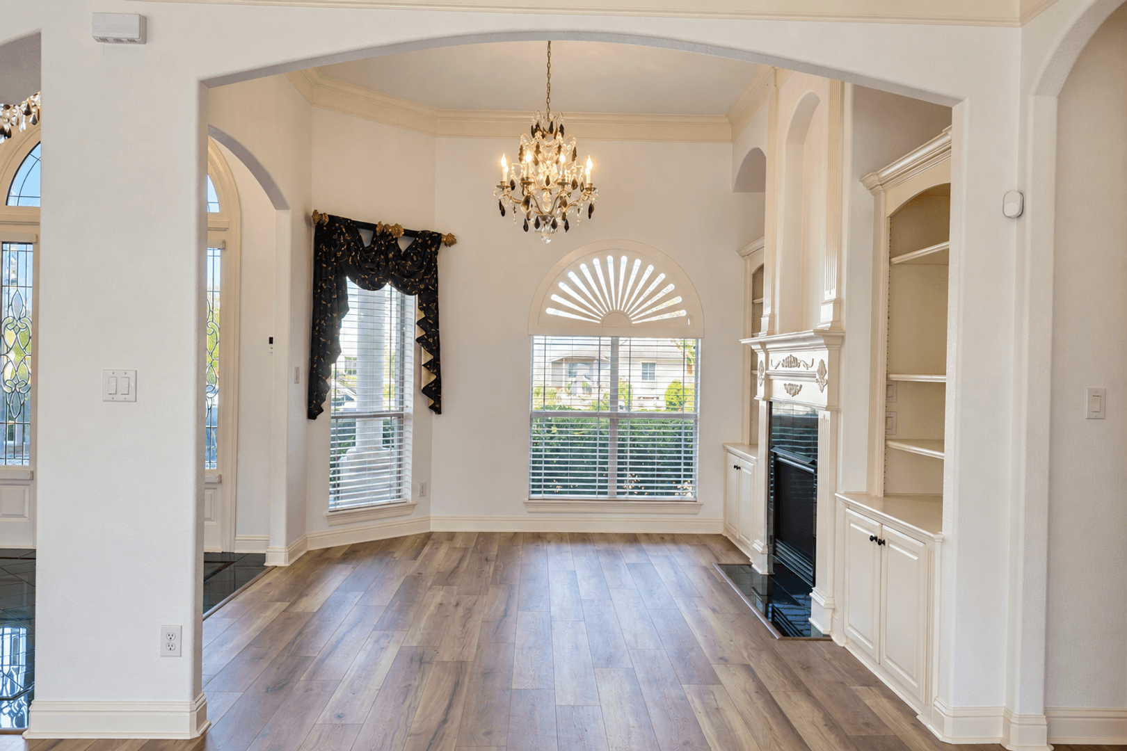 Cedar Hill House: 1428 Windmill Hill Ln