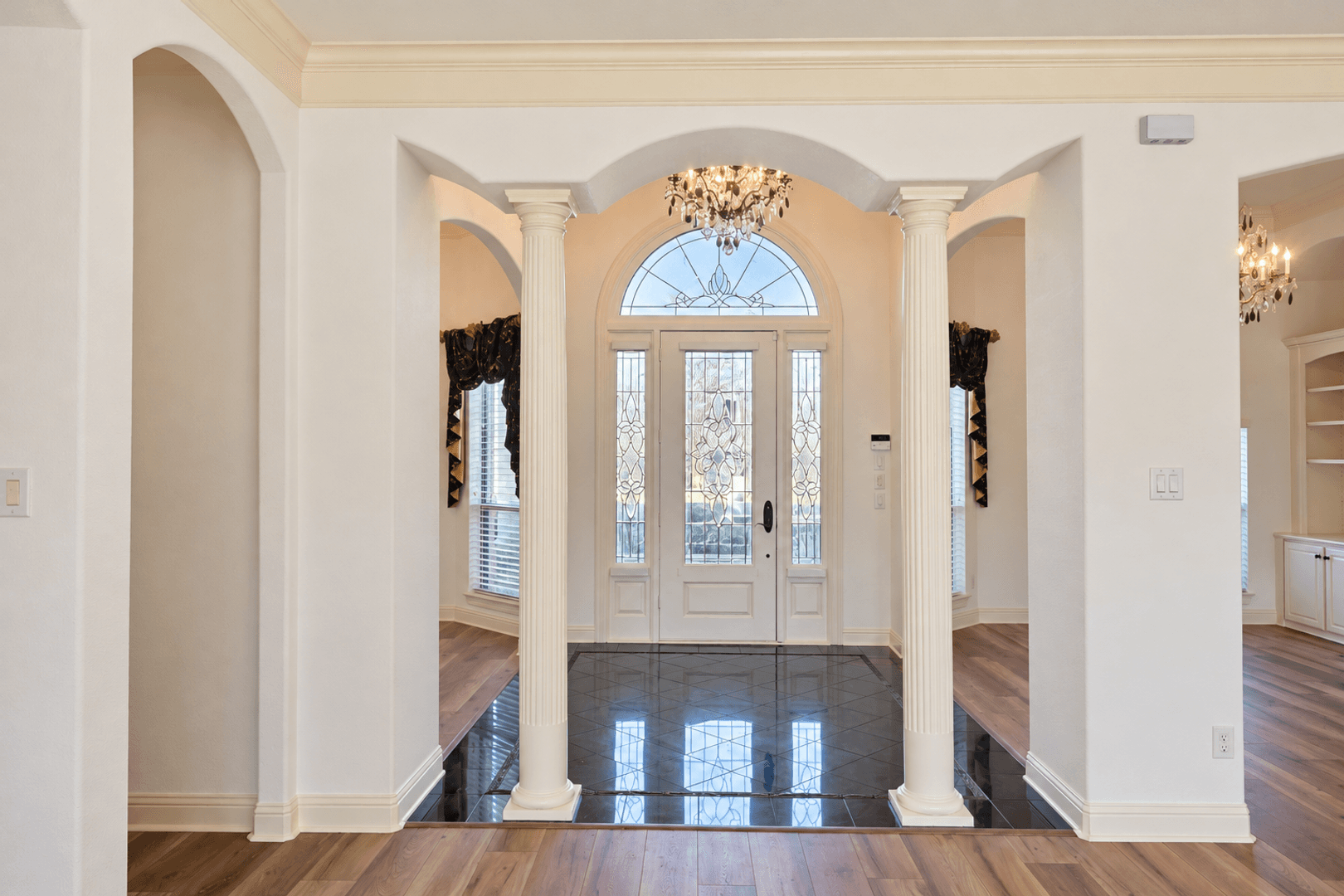Cedar Hill House: 1428 Windmill Hill Ln