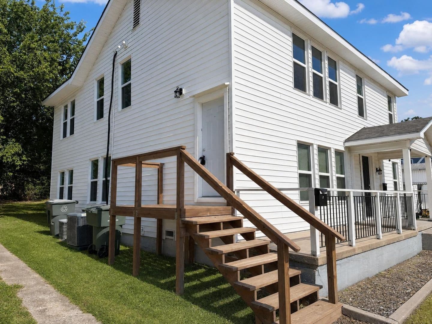 Temple House: 1310 S 21st Street - Unit B