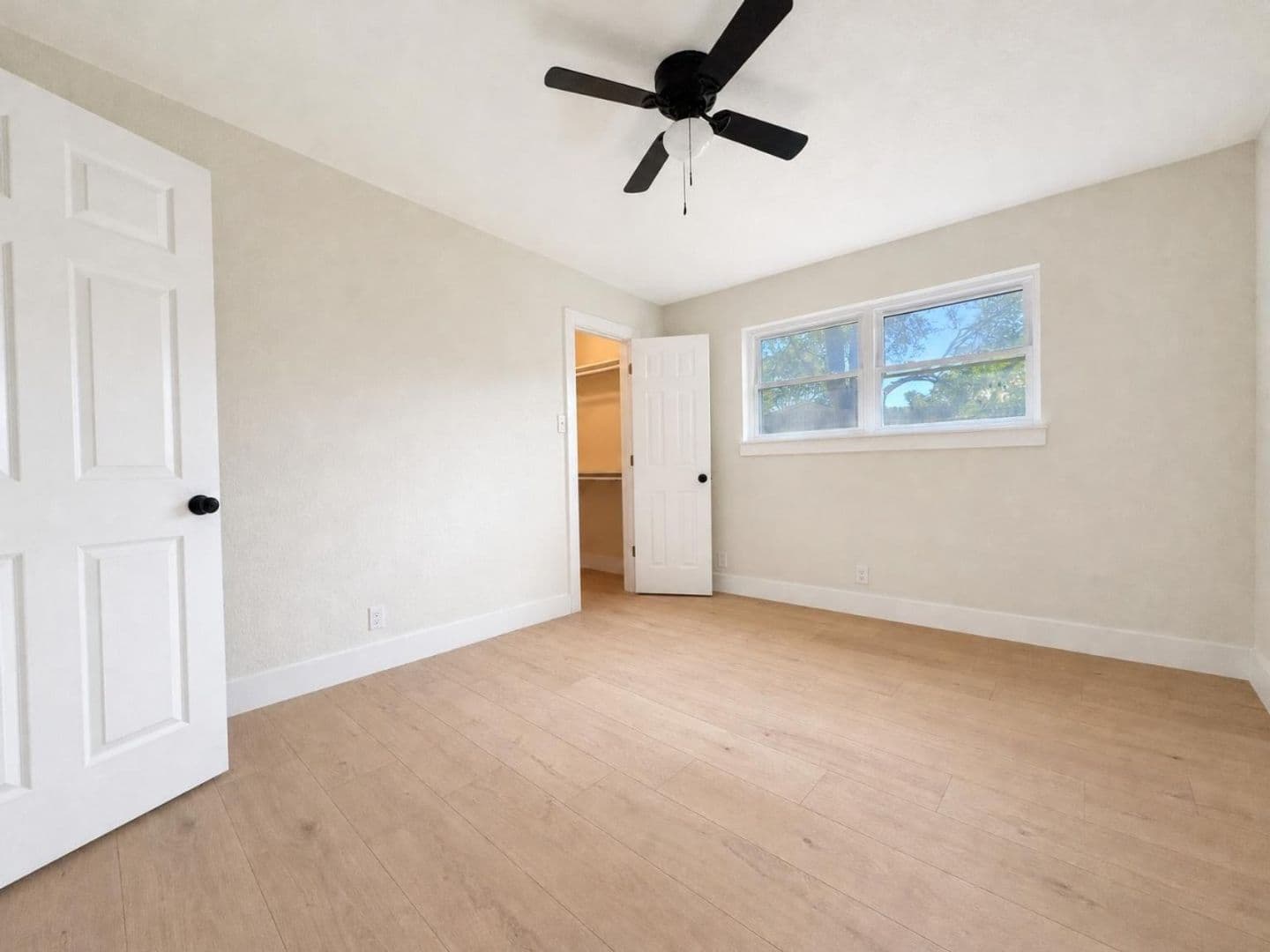 Belton House: 3019 Summit Dr