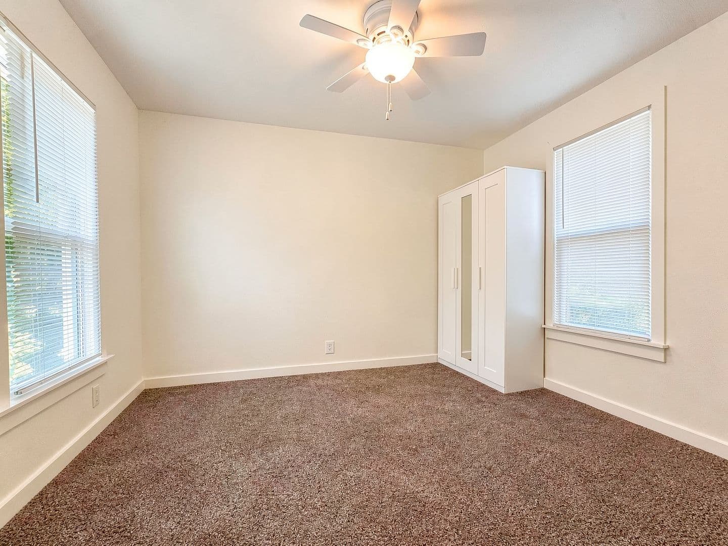 Temple House: 1310 S 21st Street - Unit B