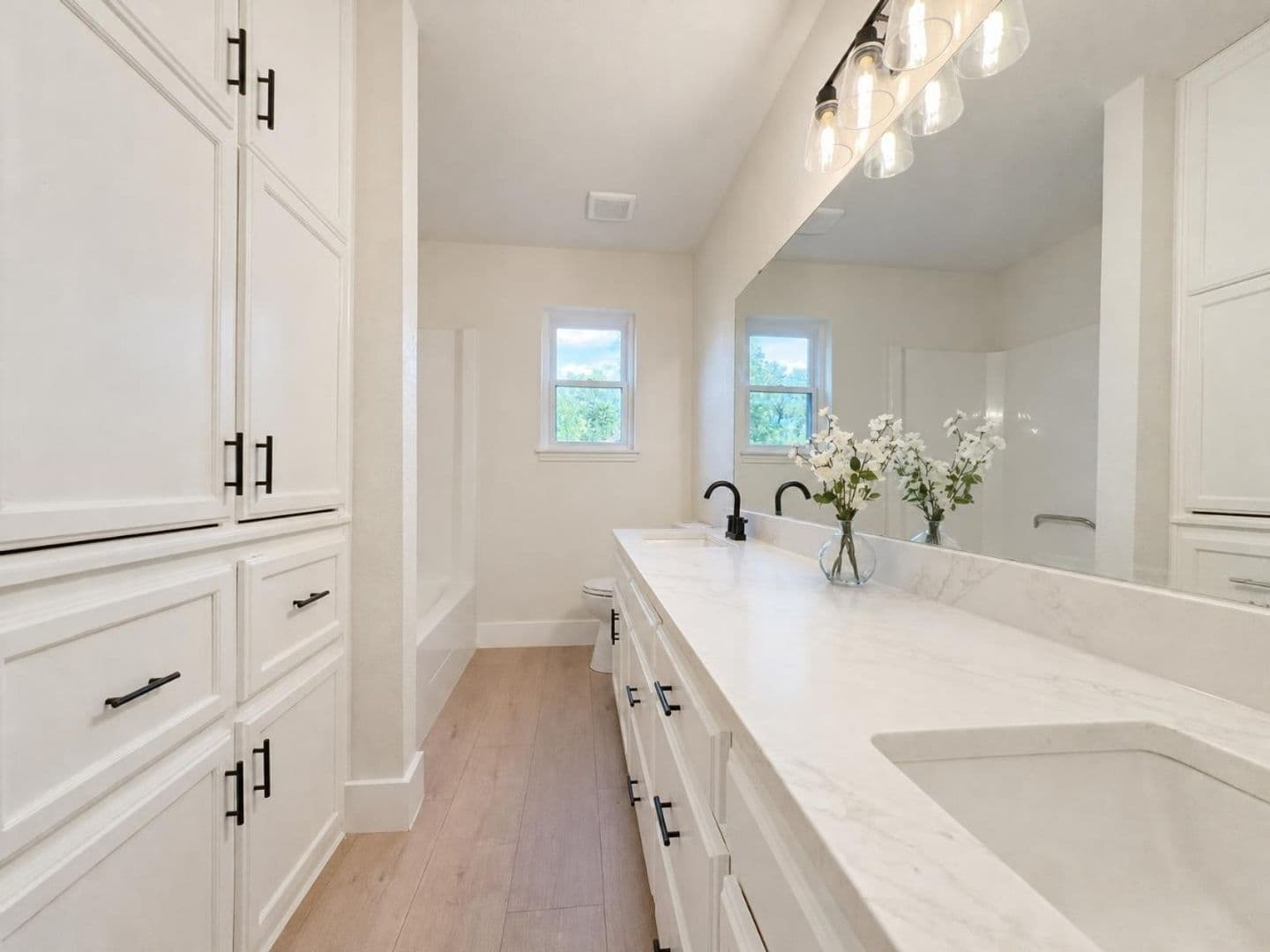 Belton House: 3019 Summit Dr