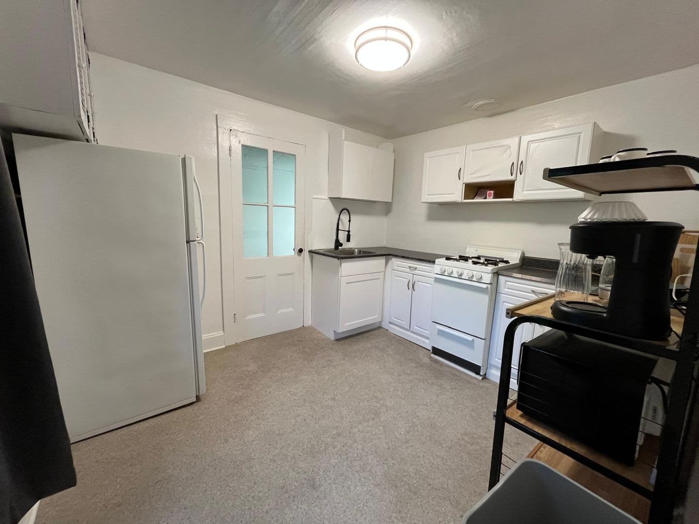 ithaca Apartment: 208 hudson st