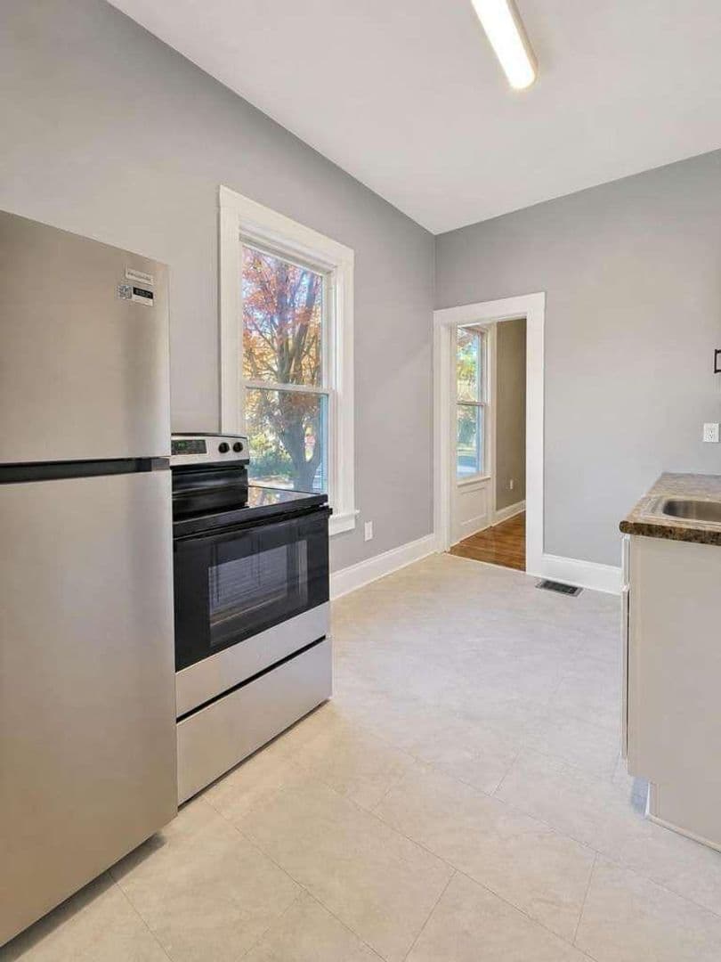 ithaca Apartment: 108 2nd st