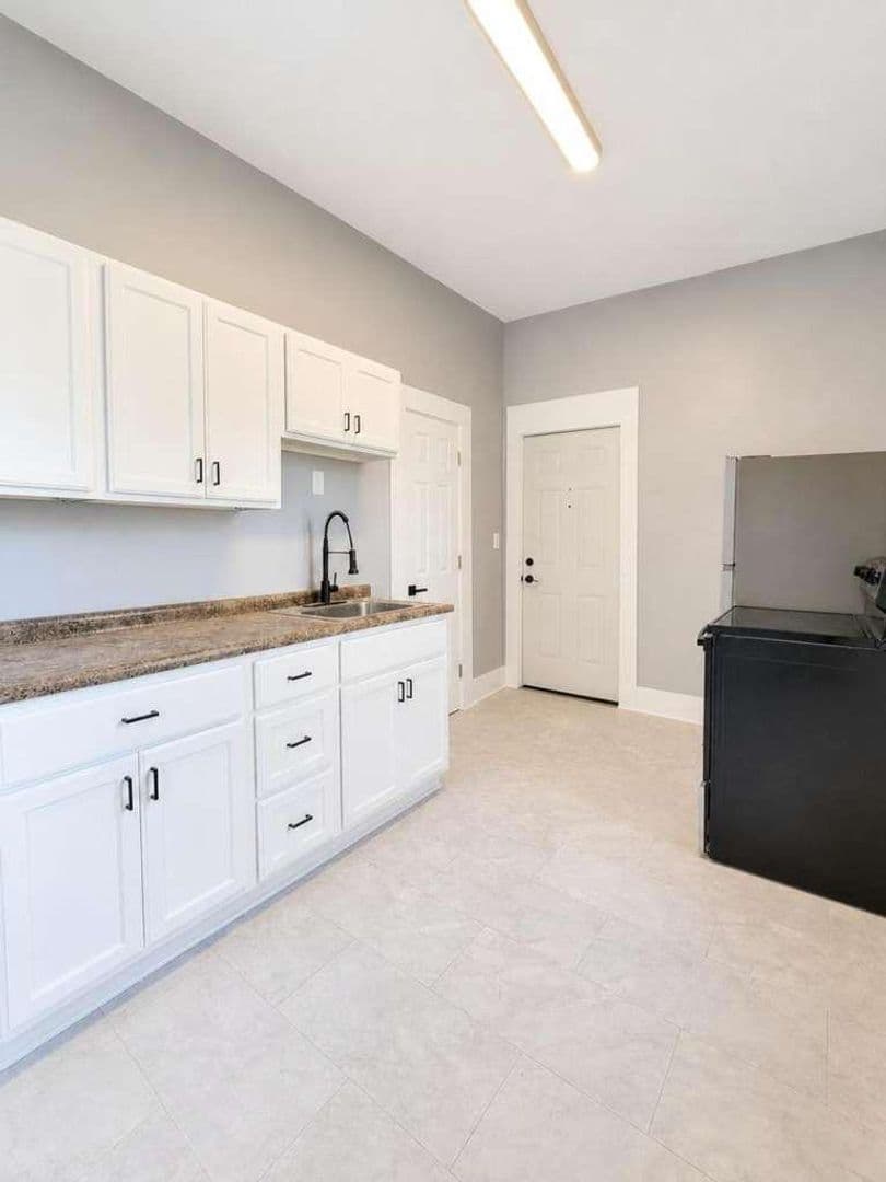 ithaca Apartment: 108 2nd st