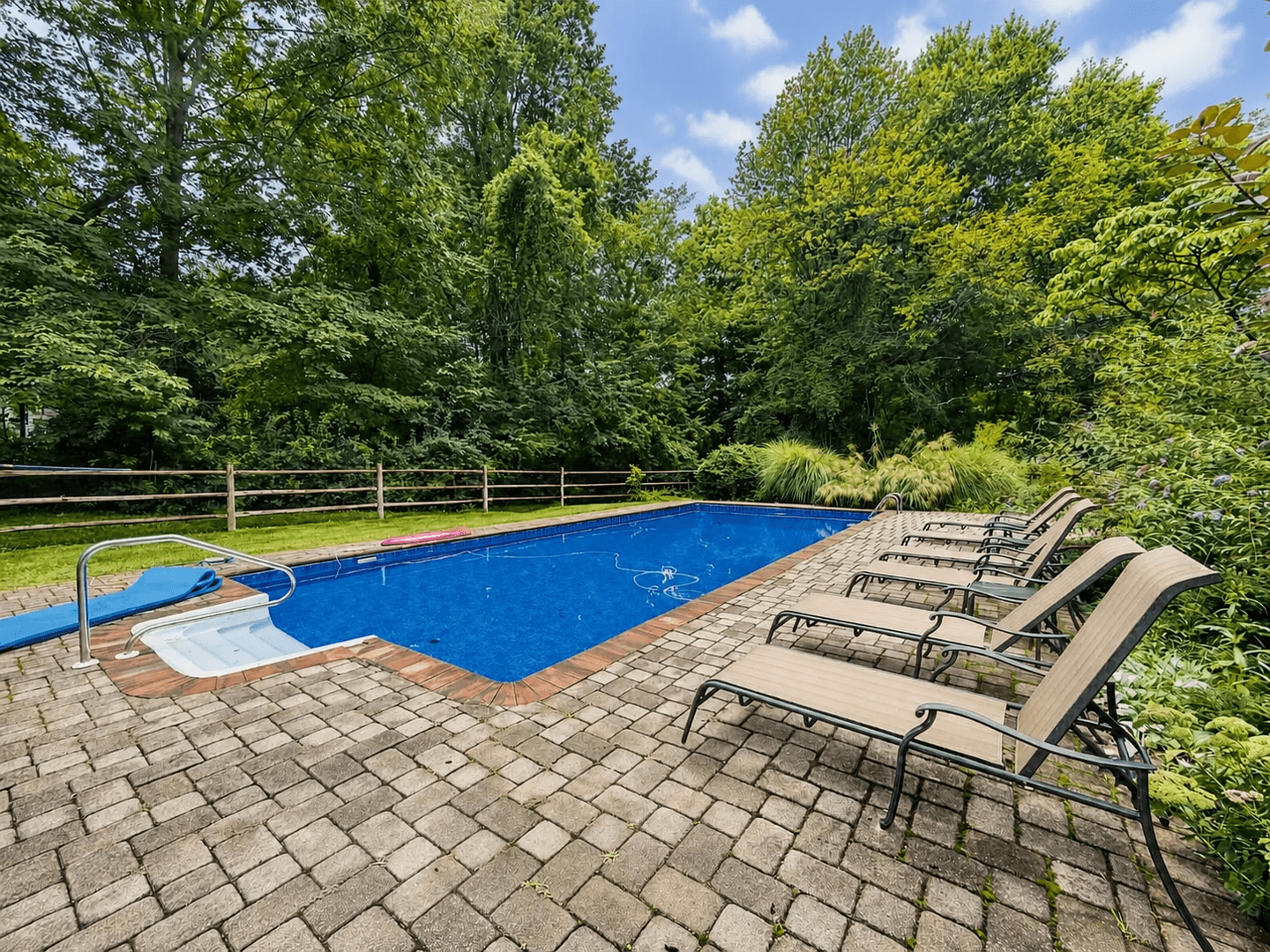 Ossining House: 119 Edgewood Road