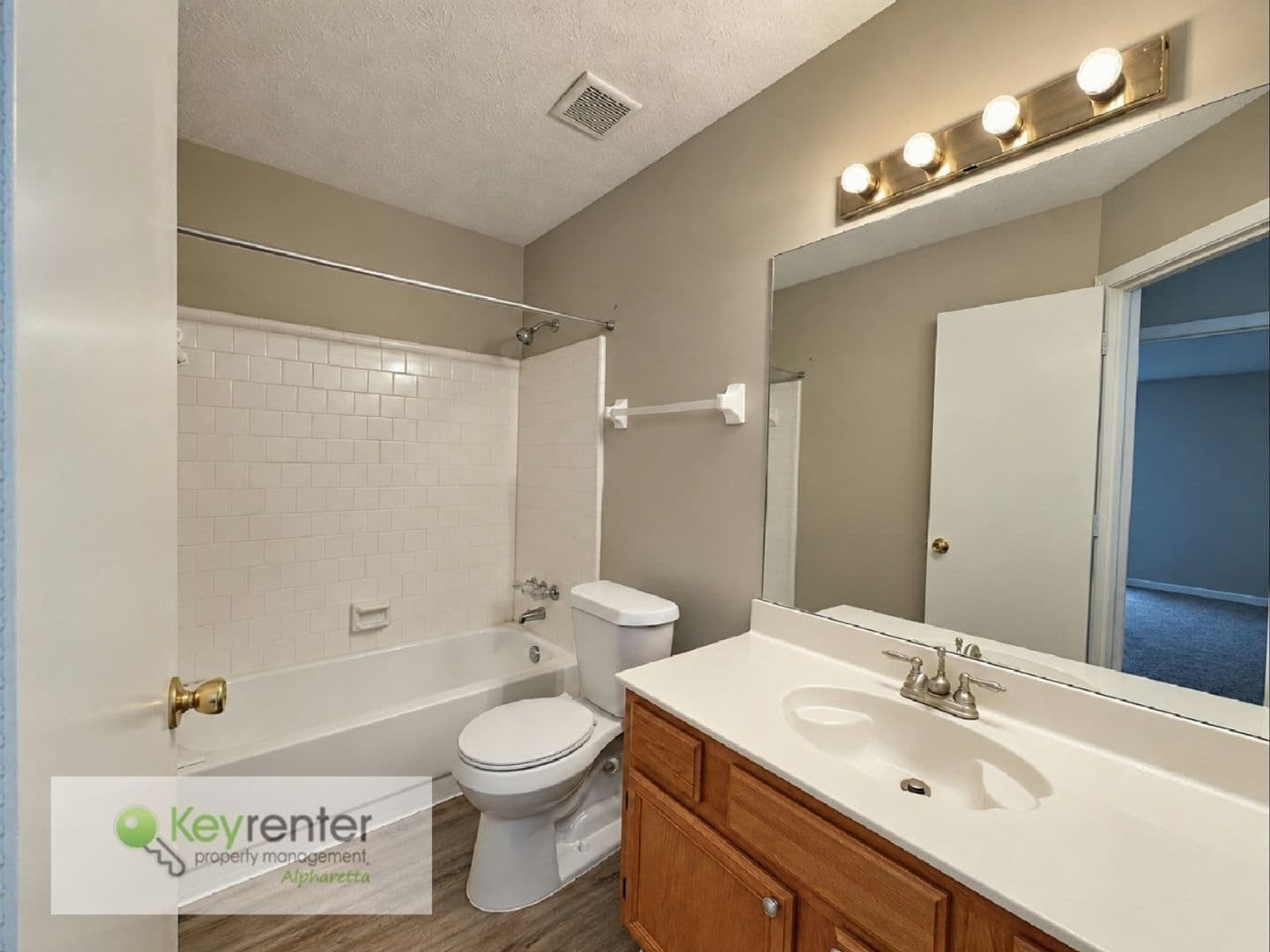 Alpharetta House: 4840 Jones Bridge Place Dr
