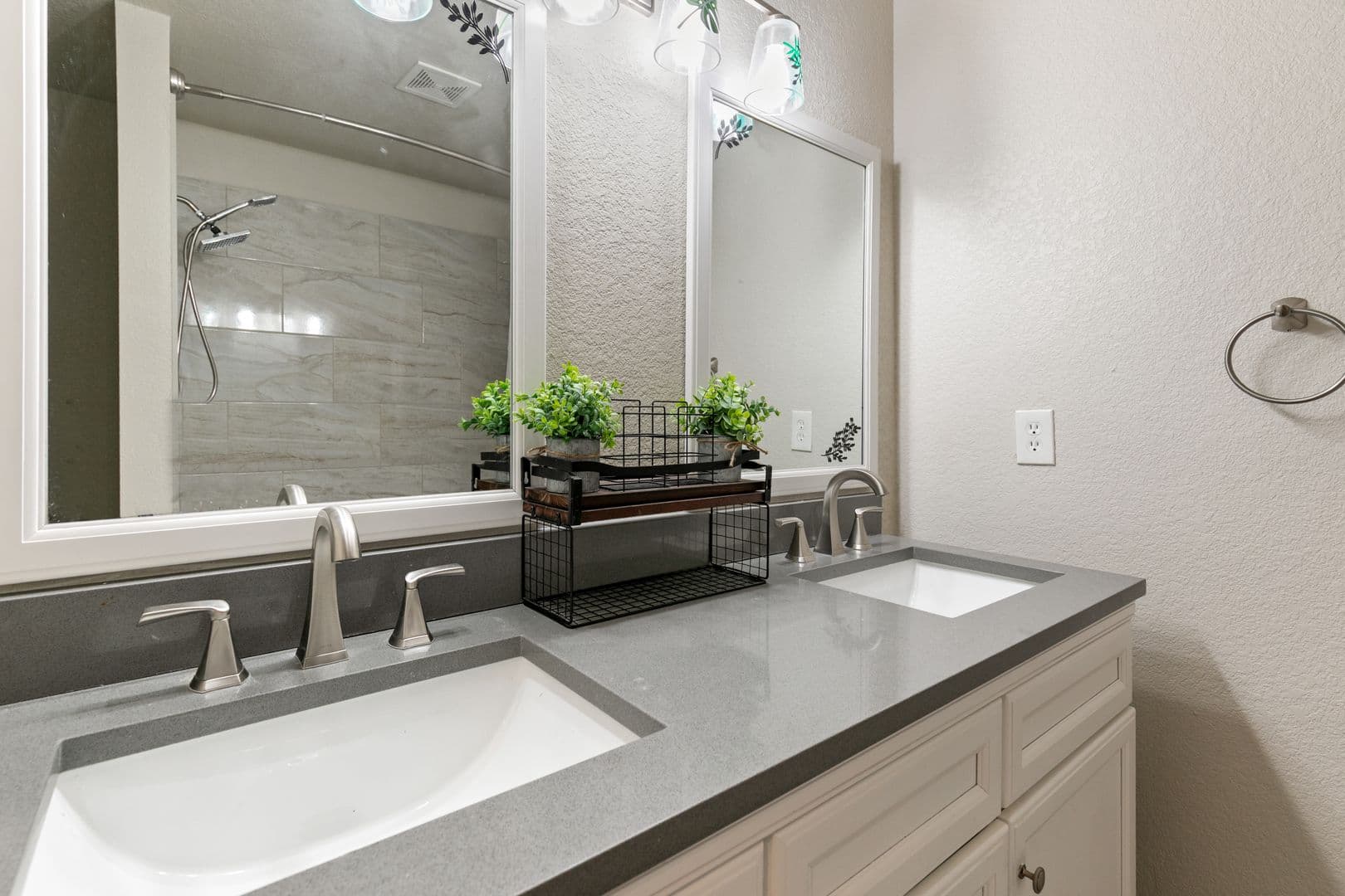 Fort Collins House: 413 Camino Del Mundo