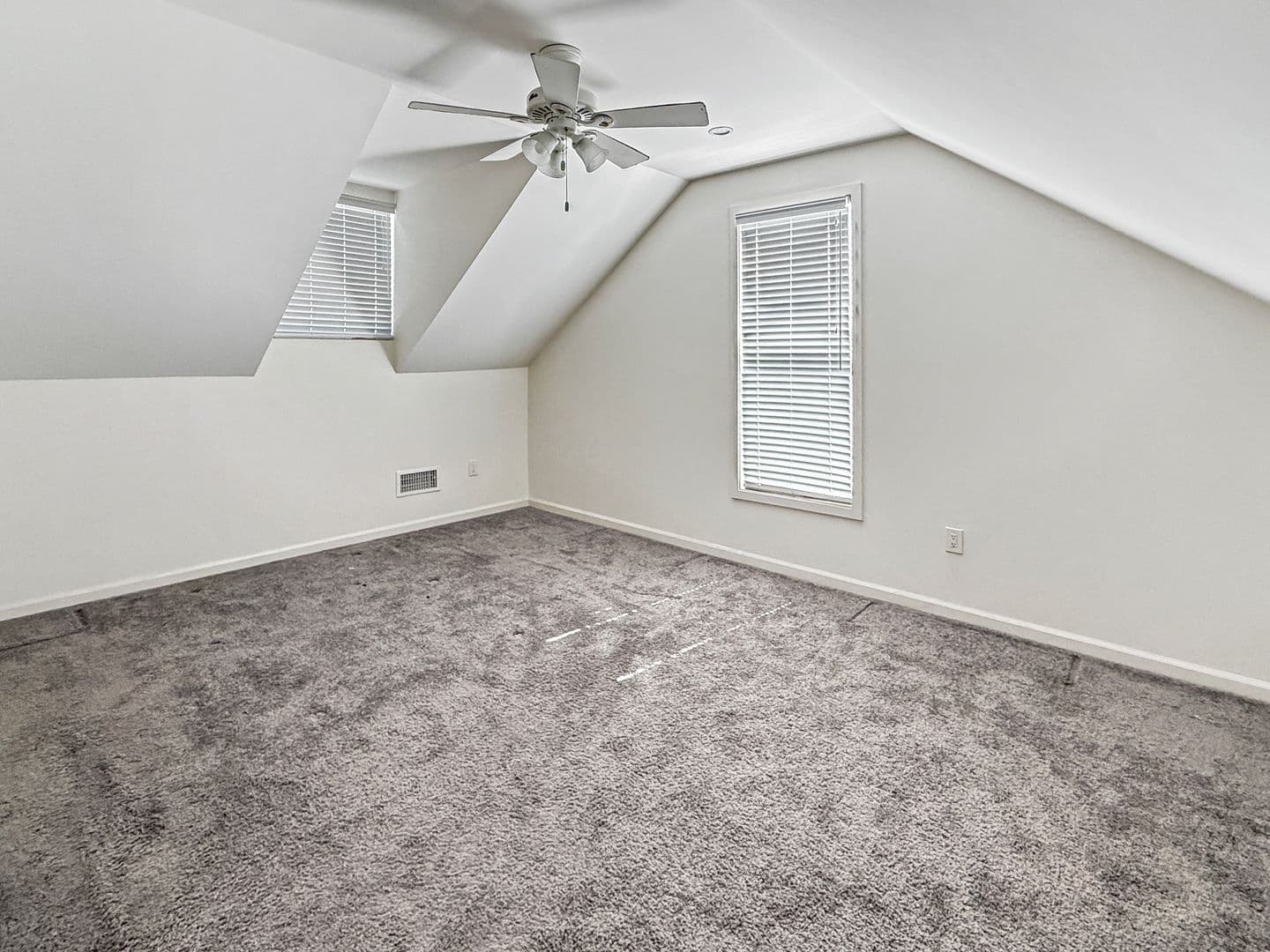 Lomita House: 2435 254th St