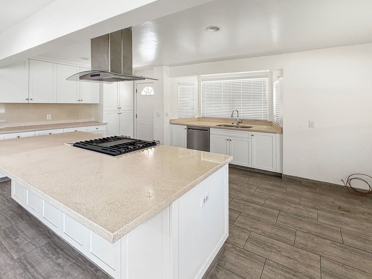 Lomita House: 2435 254th St