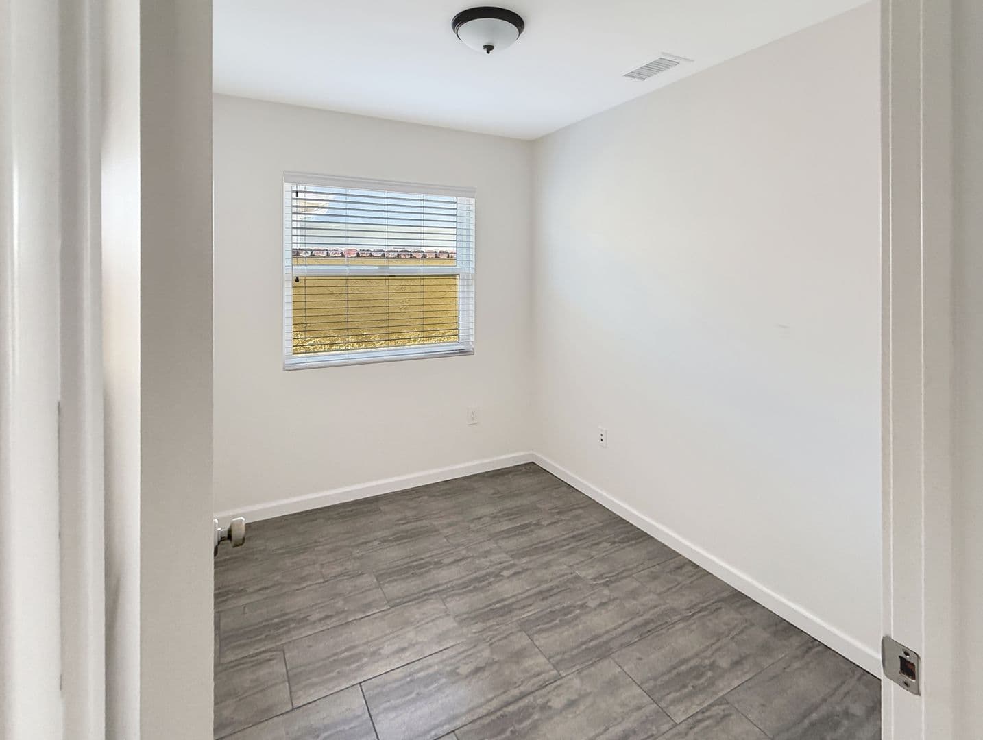Lomita House: 2435 254th St