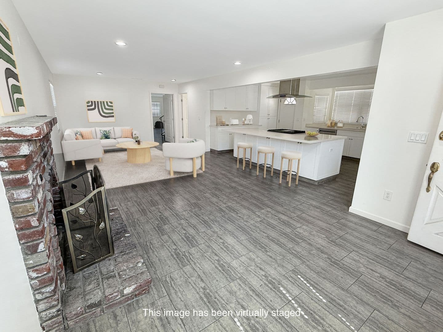 Lomita House: 2435 254th St