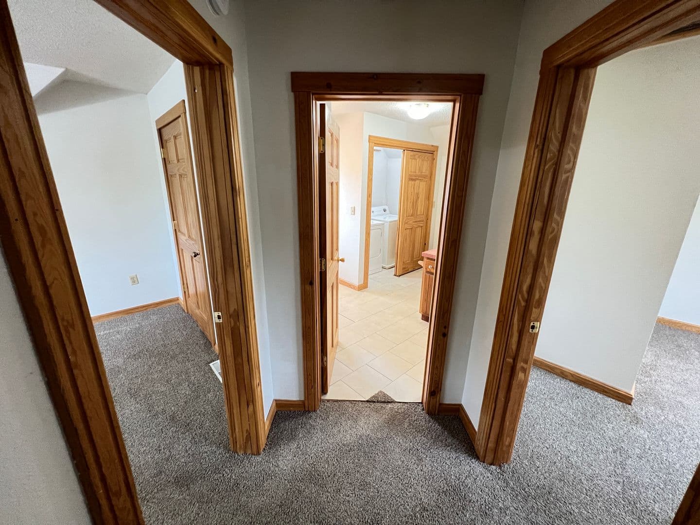 Superior House: 1227 Grand Ave