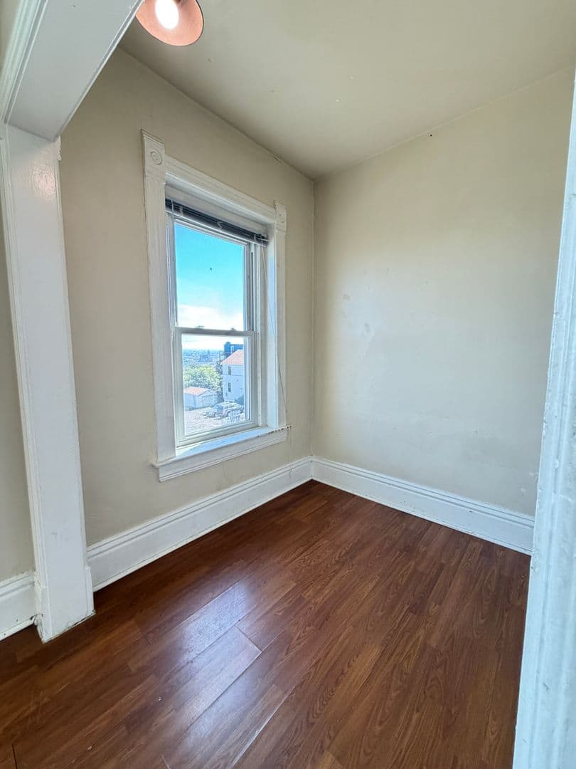 Duluth Apartment: 529 W 4th St - 2