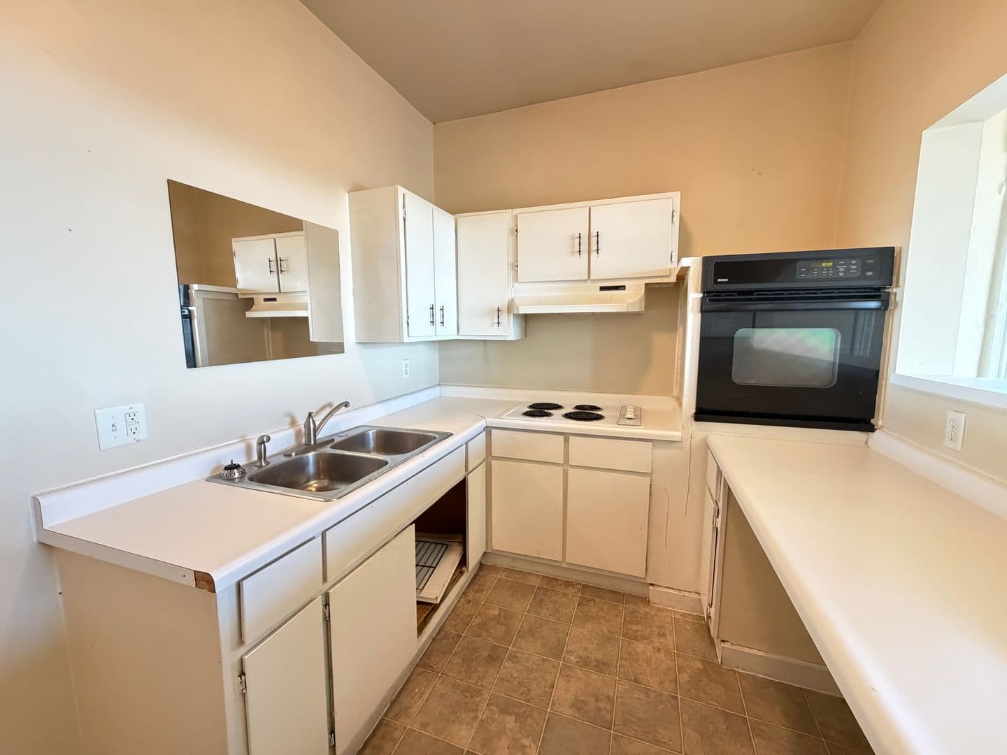Duluth Apartment: 529 W 4th St - 2