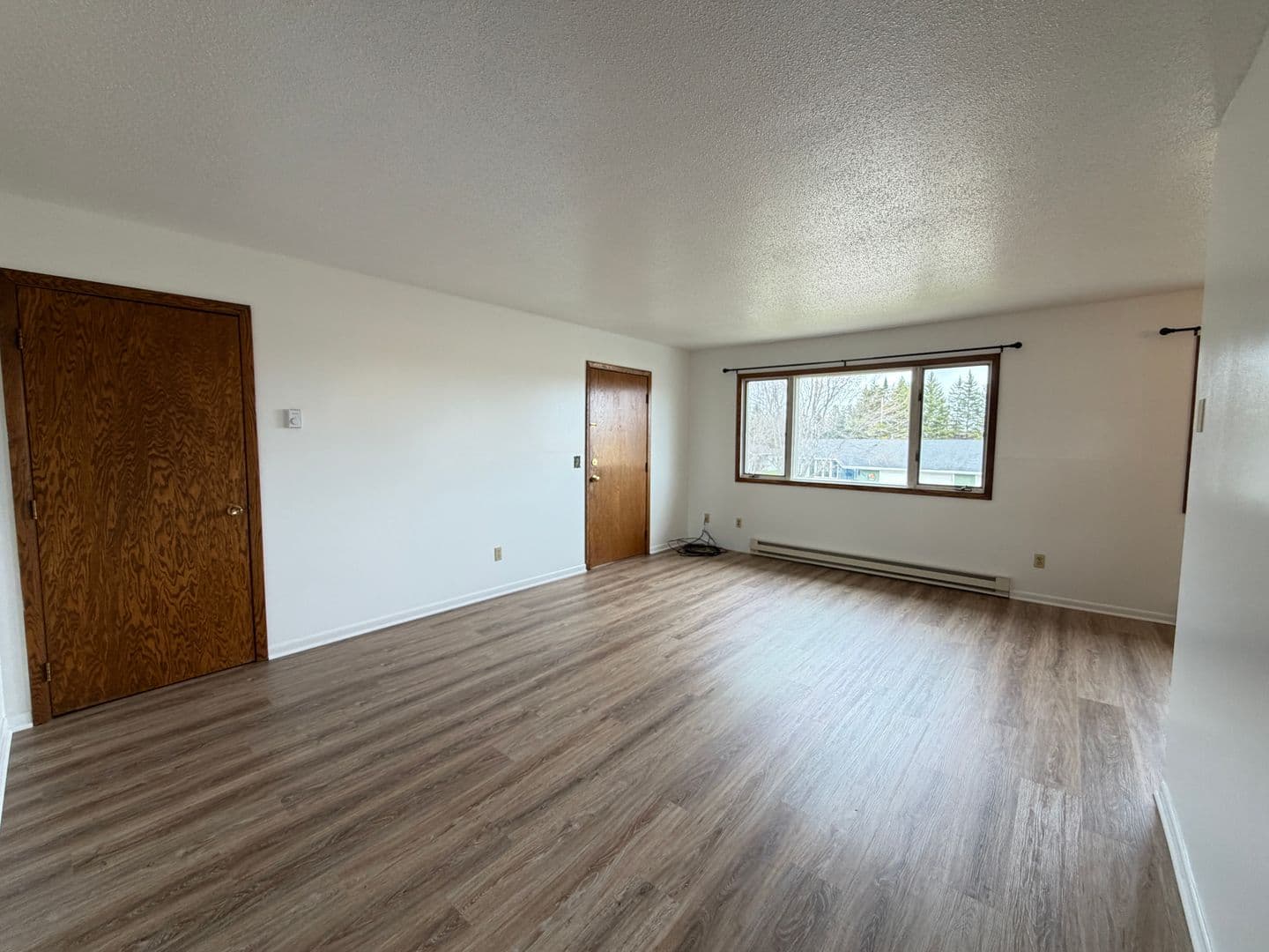Superior Apartment: 3211 John Ave