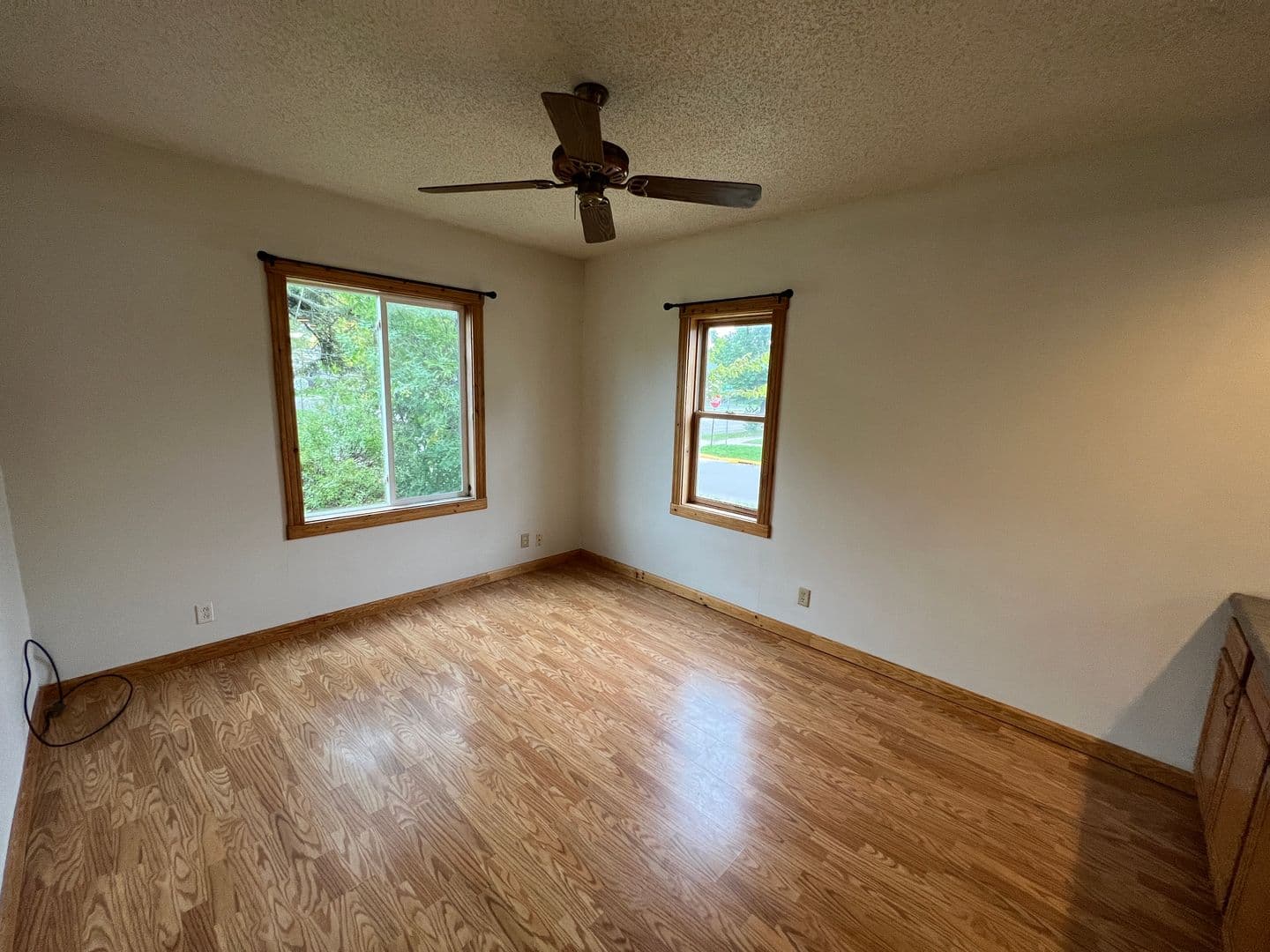 Superior House: 1227 Grand Ave