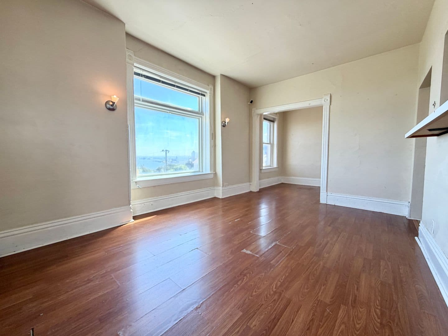 Duluth Apartment: 529 W 4th St - 2