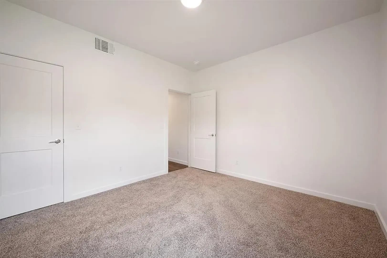 Edmond Townhome: 9 N State Street B