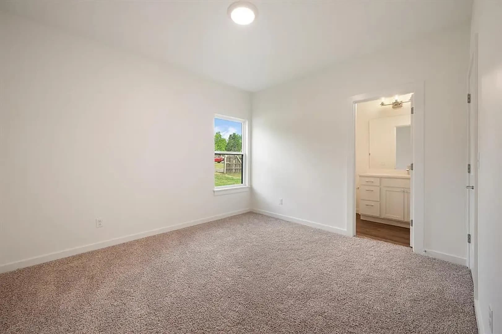 Edmond Townhome: 9 N State Street A