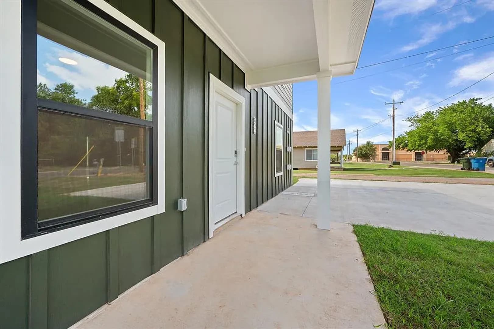 Edmond Townhome: 9 N State Street B