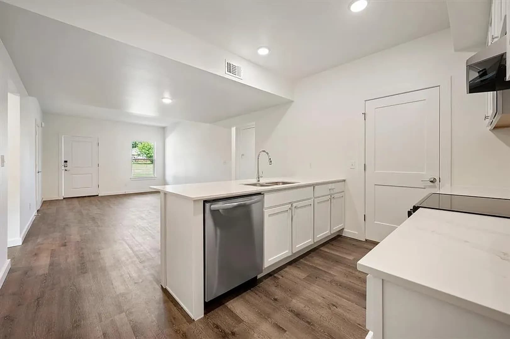 Edmond Townhome: 9 N State Street B