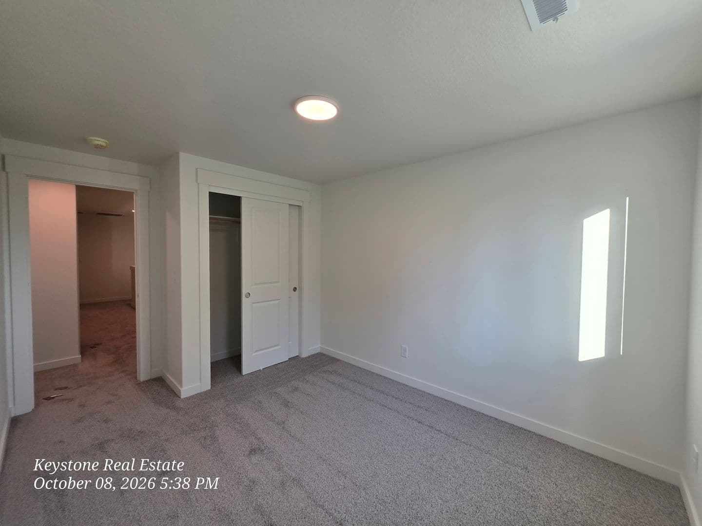 Eugene Apartment: 2588/2590 Dale Ave.