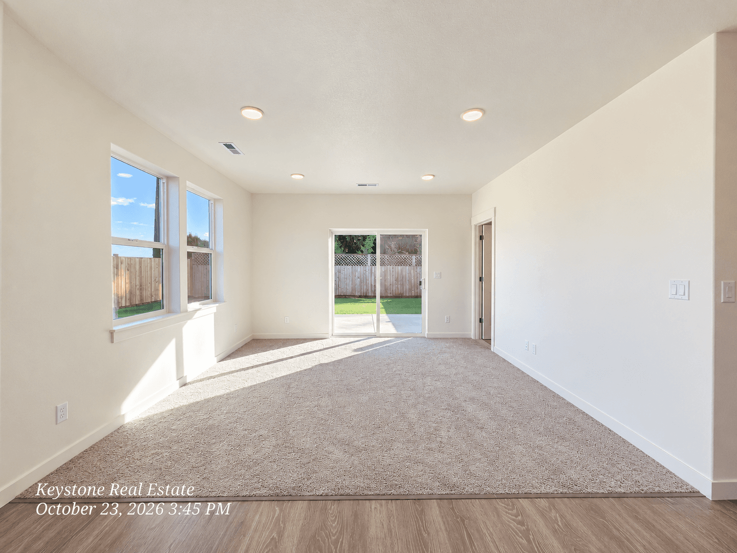 Eugene Apartment: 2588/2590 Dale Ave.
