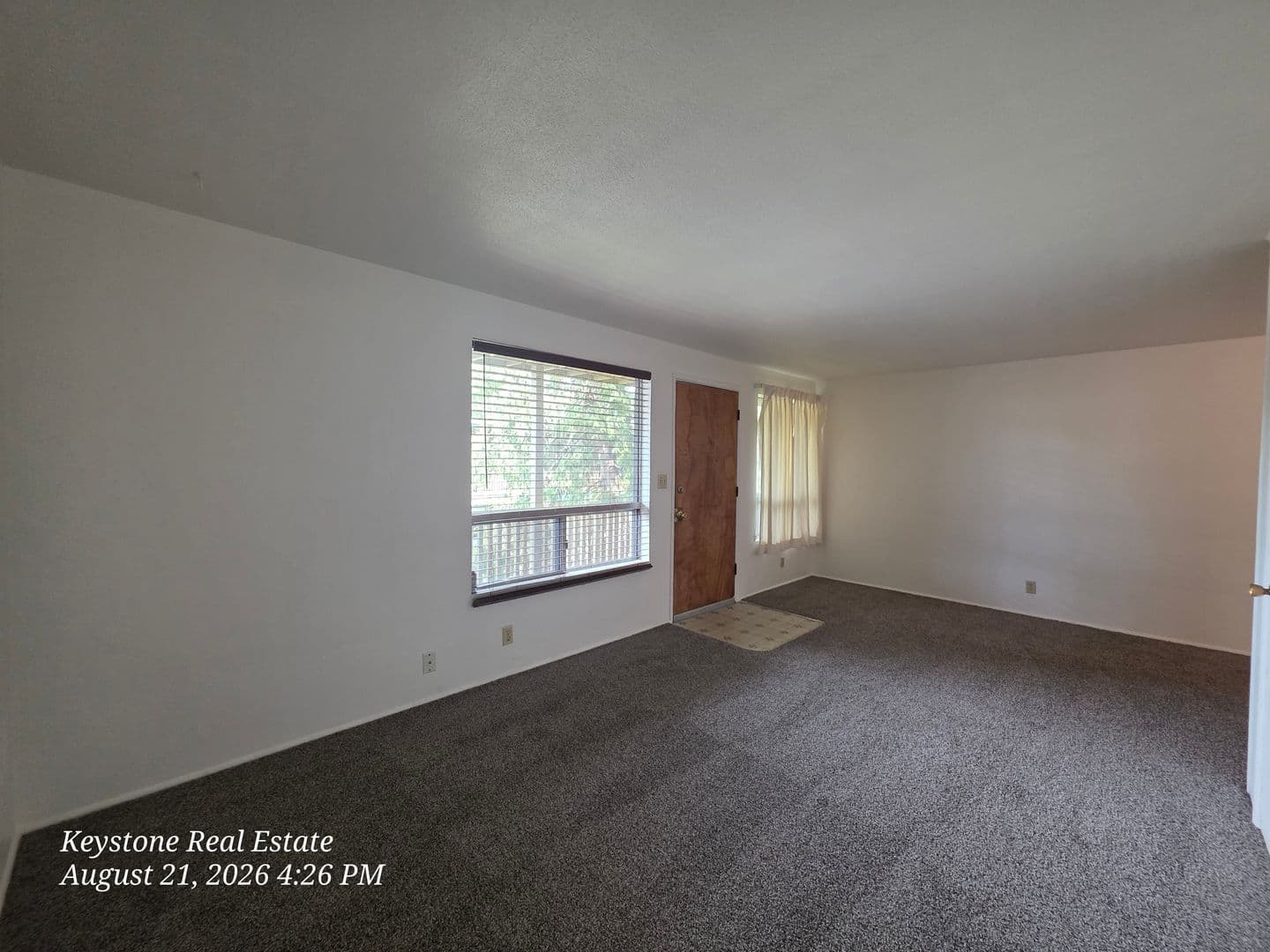Eugene Apartment: 2785 Oak Street