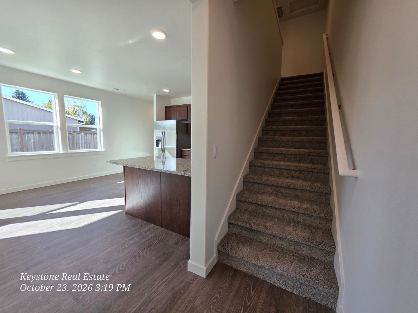 Eugene Apartment: 2588/2590 Dale Ave.