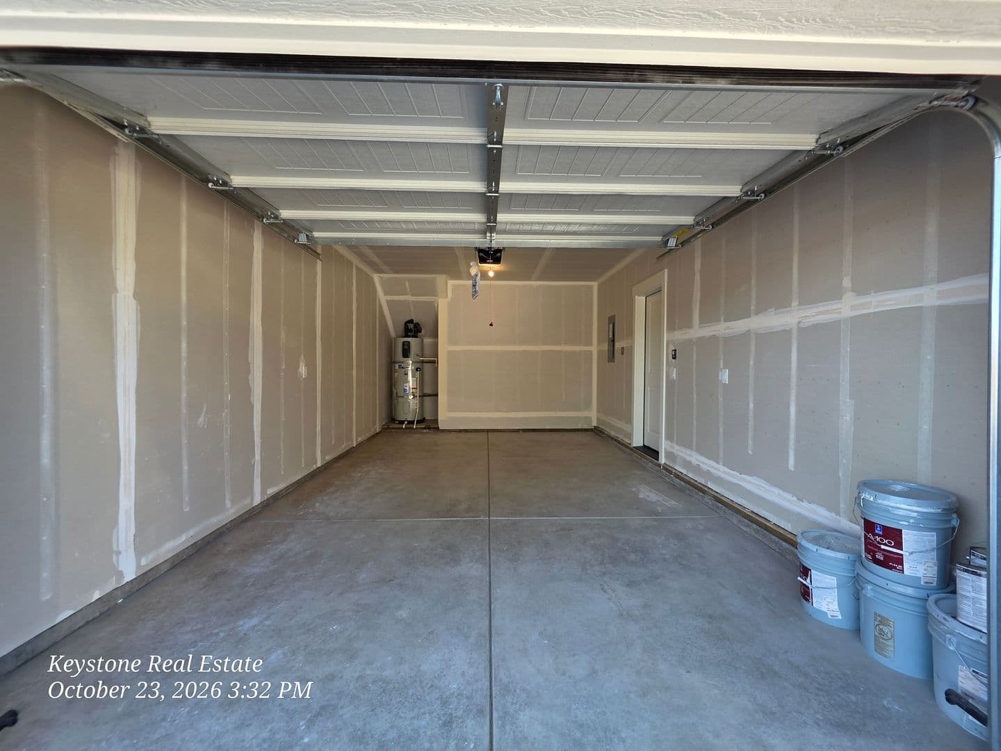 Eugene Apartment: 2588/2590 Dale Ave.