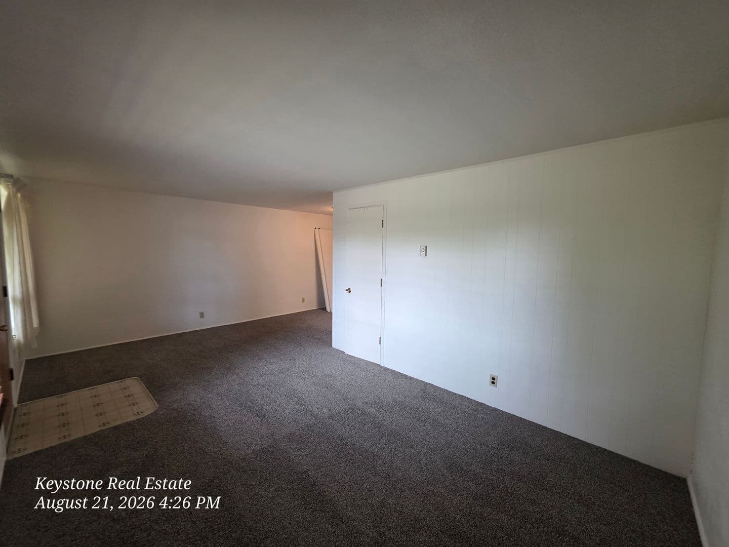 Eugene Apartment: 2785 Oak Street