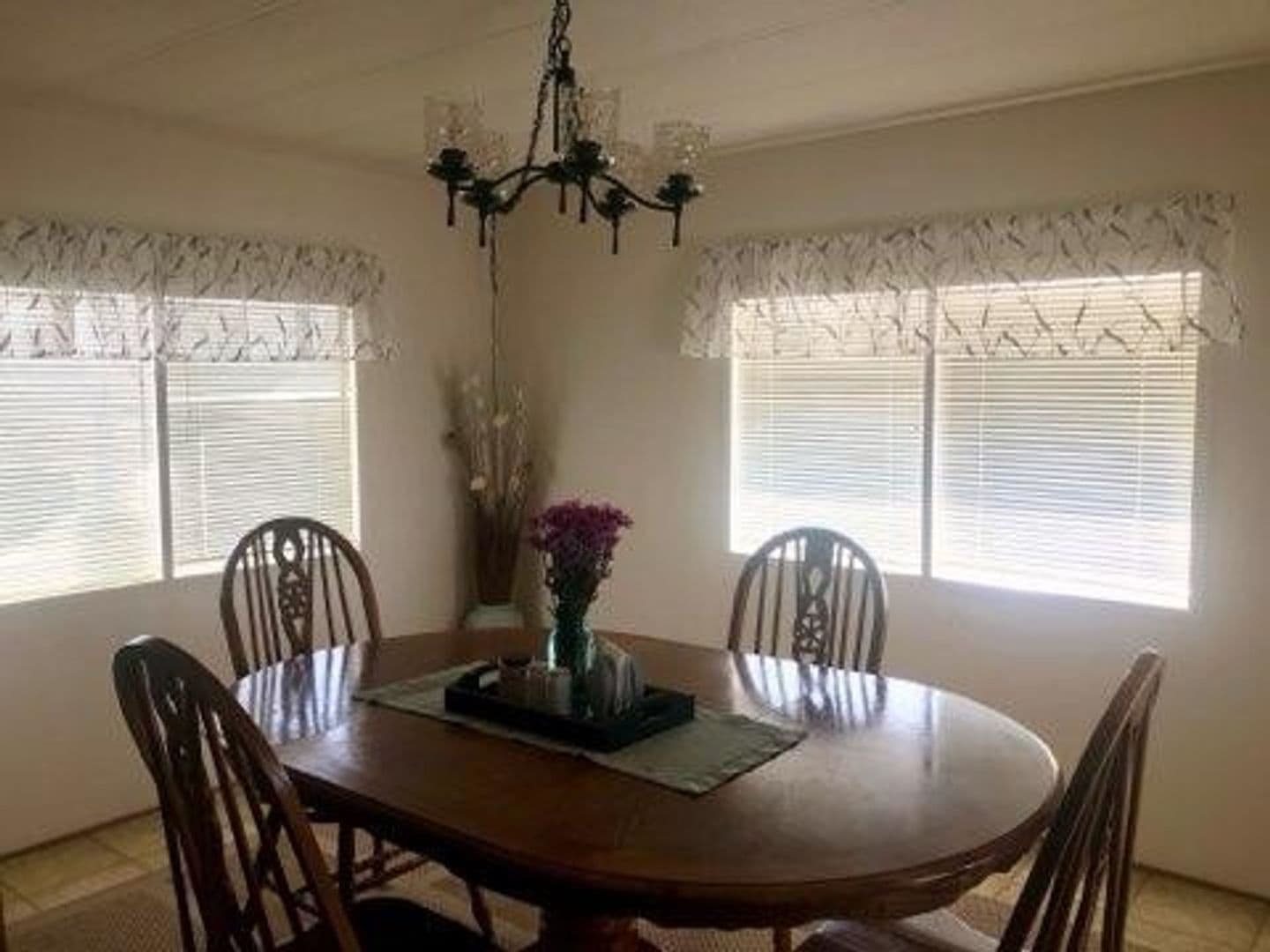 Bullhead City House: 1650 Arriba Drive