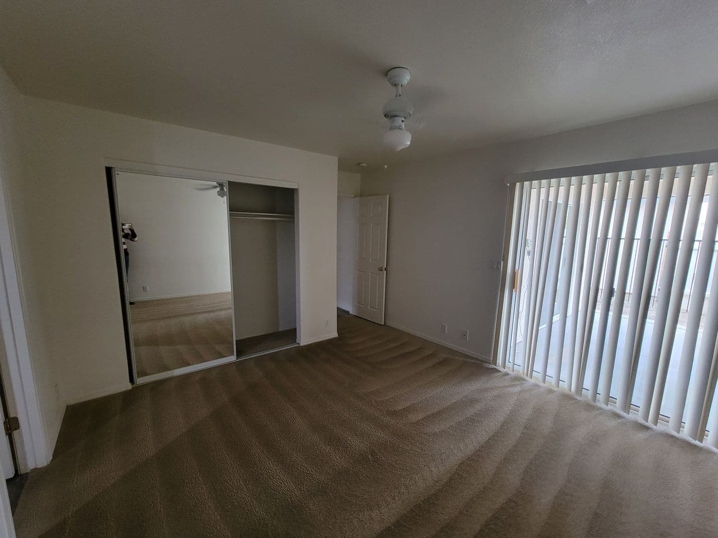 Bullhead City House: 1562 Ash Avenue