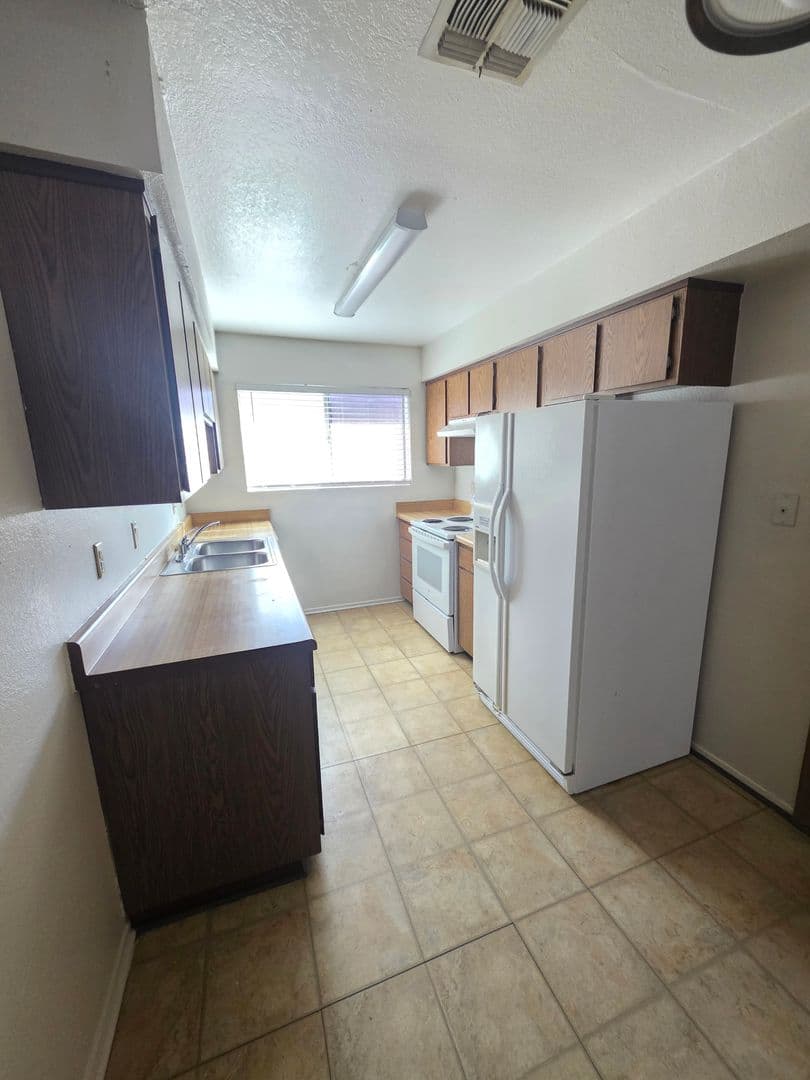 Bullhead City Apartment: 793 Baseline Road