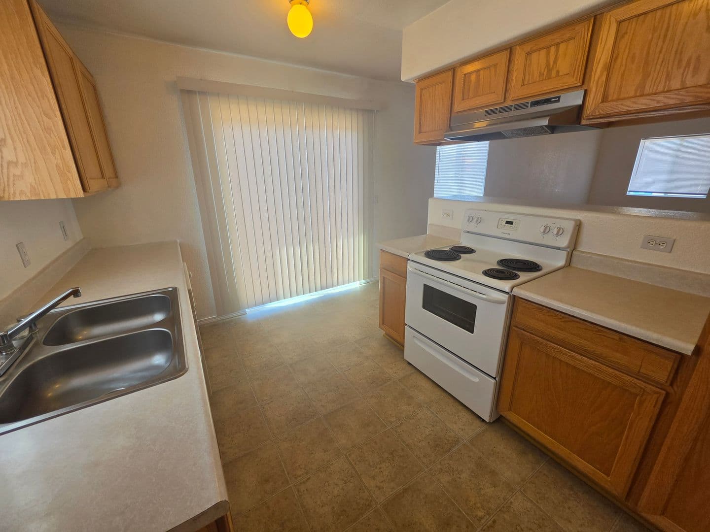 Bullhead City House: 1801 Artesia Drive