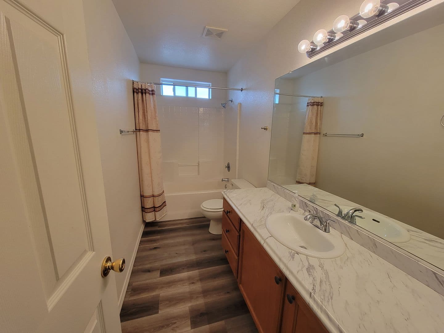 Bullhead City House: 1562 Ash Avenue
