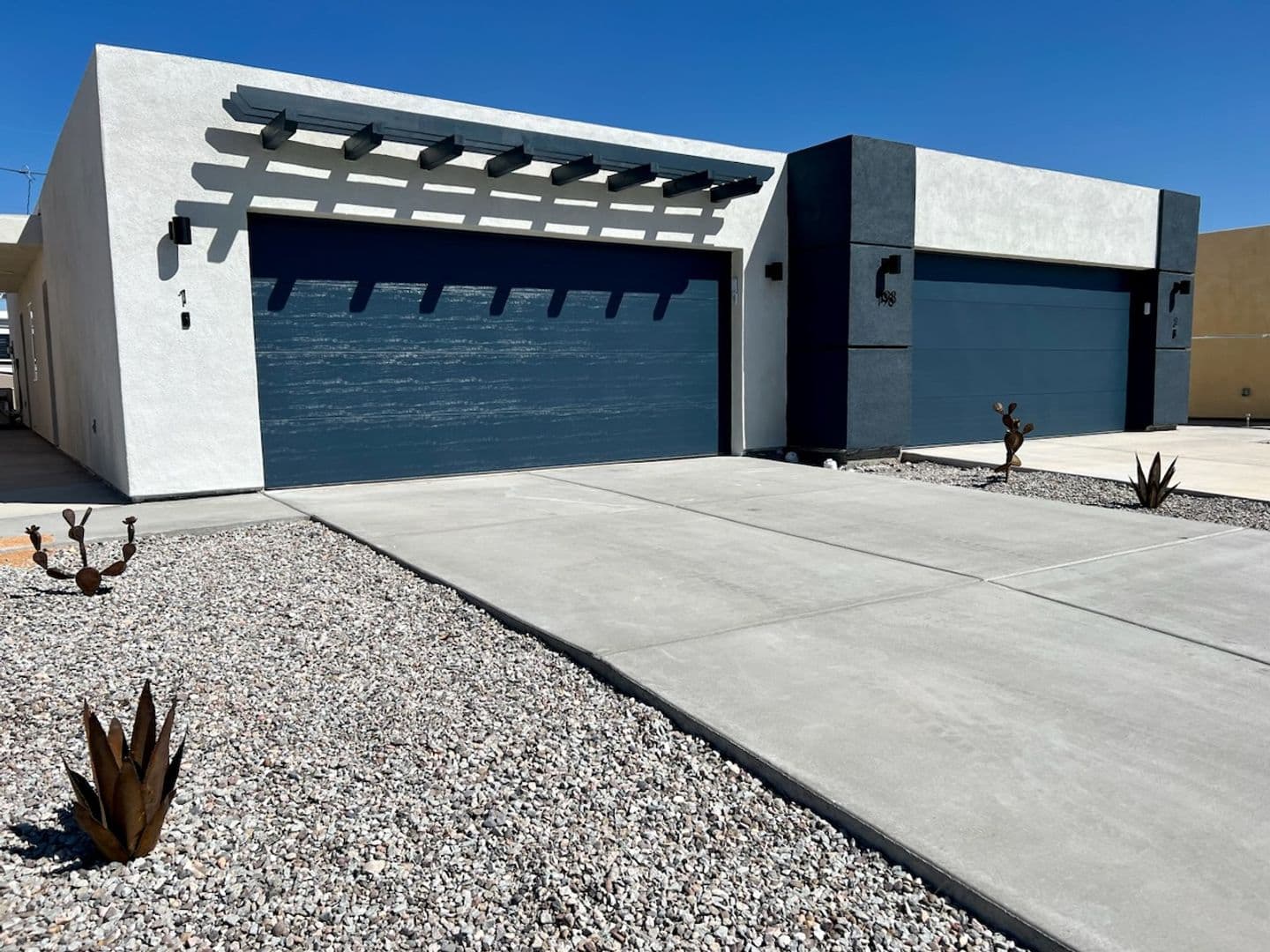 Bullhead City Apartment: 186 Palm Ave.