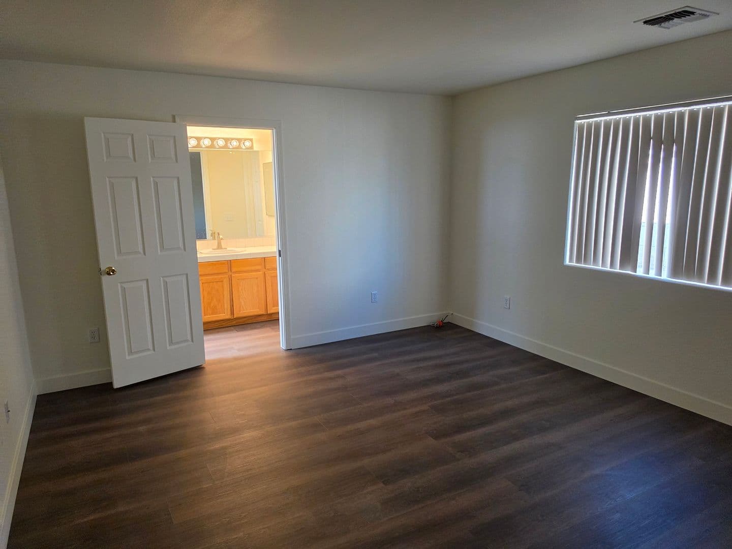 Fort Mohave House: 2086 E. Jamie Road