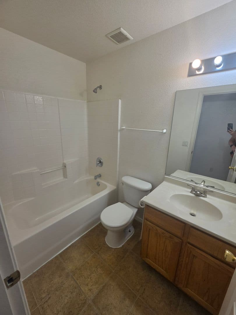 Bullhead City House: 1801 Artesia Drive