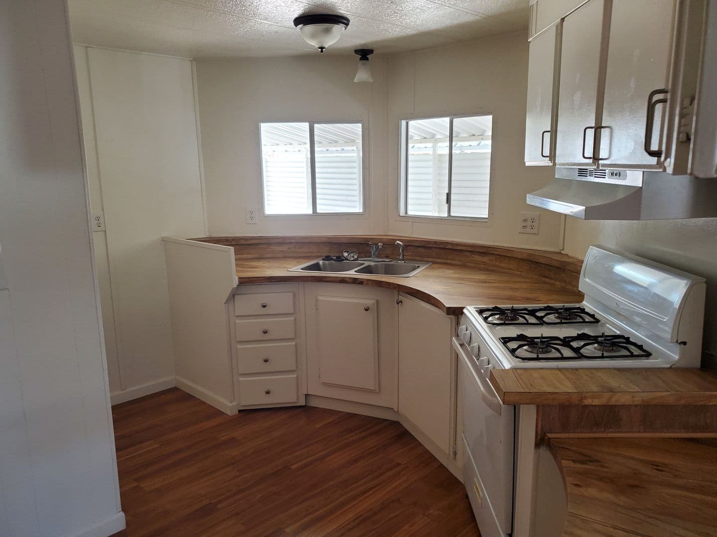 Bullhead City House: 1943 Merced