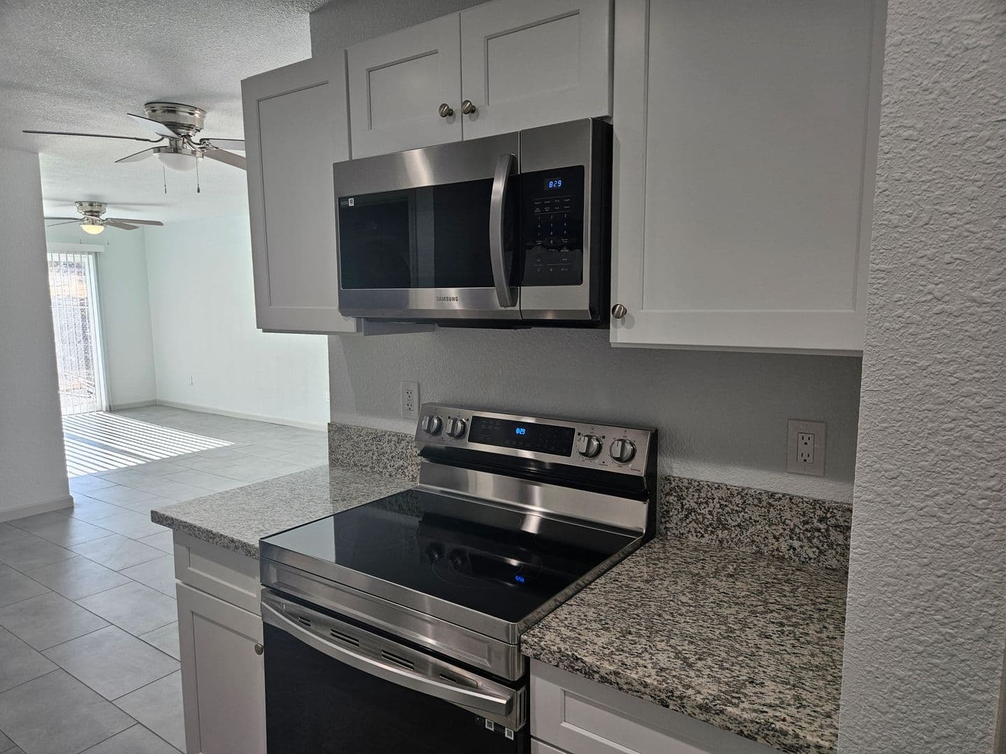 Bullhead City Apartment: 186 Palm Ave.
