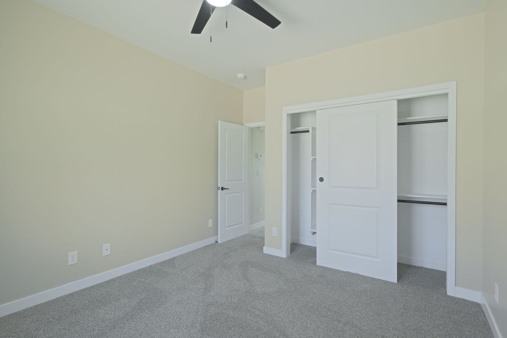 Fort Mohave House: 2213 Hayden