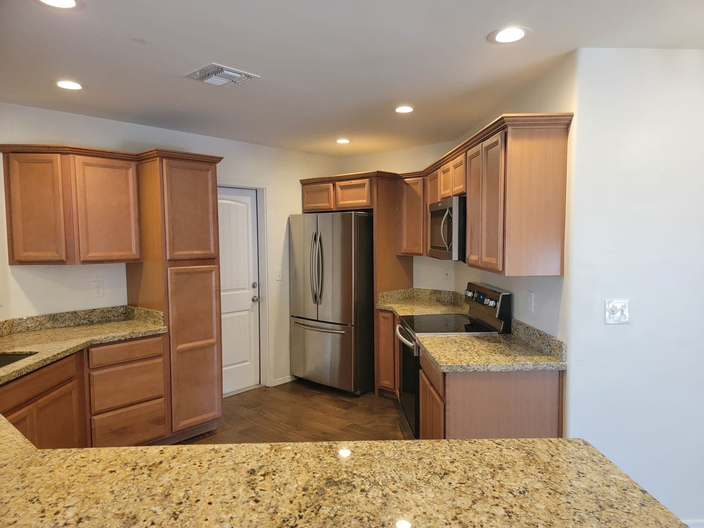 Fort Mohave House: 5578 S. Desert Lakes
