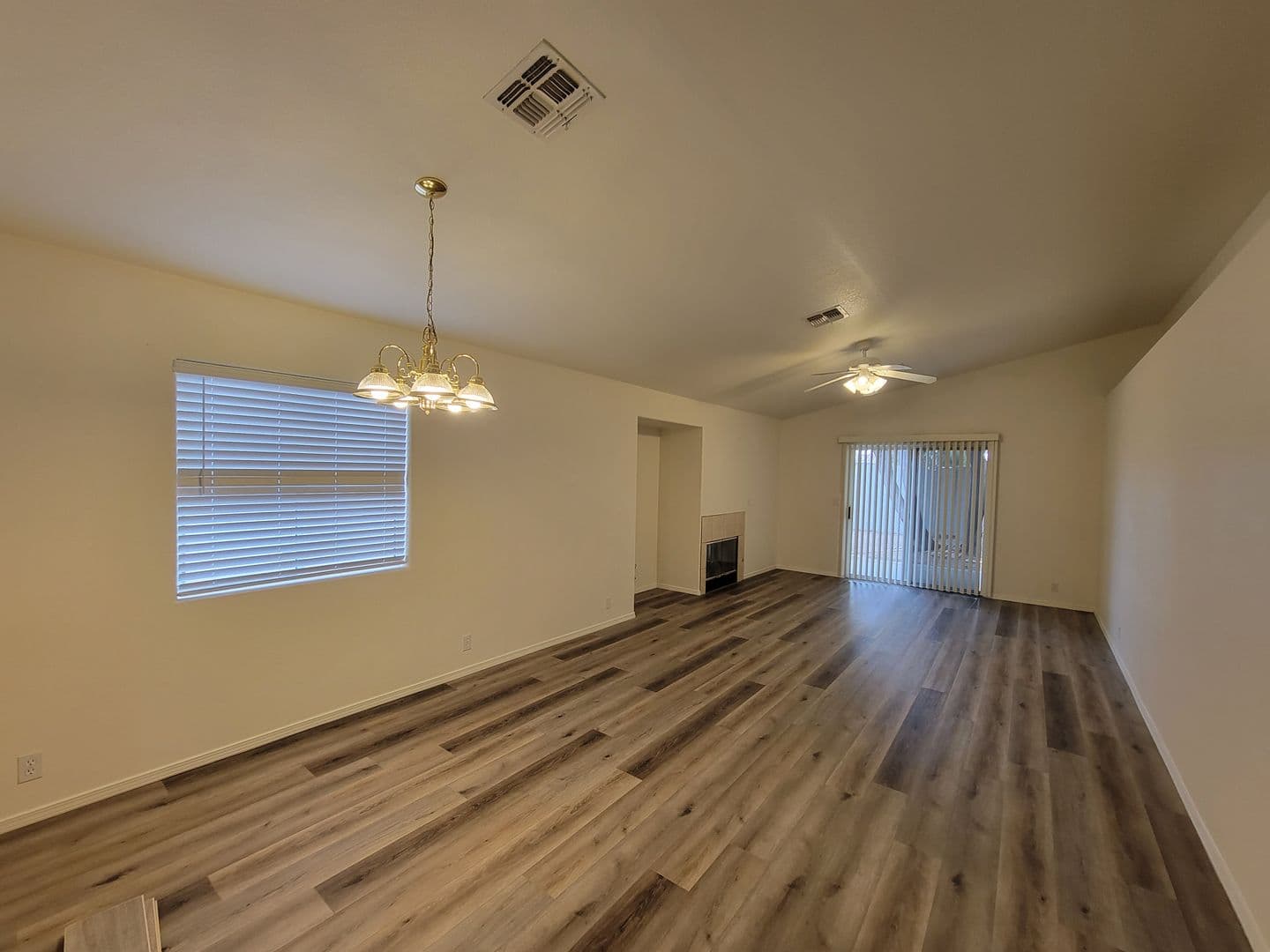Bullhead City House: 1562 Ash Avenue