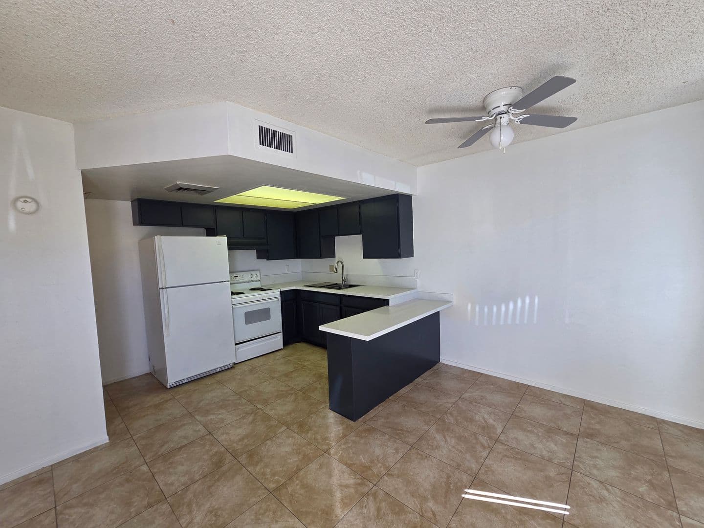 Bullhead City Apartment: 1525 Sierra Vista