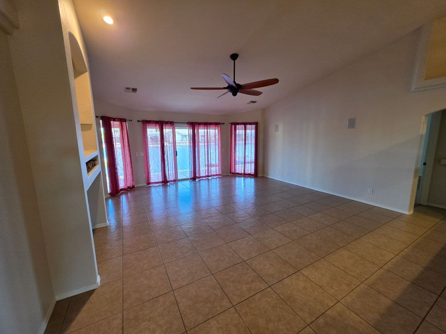 Fort Mohave House: 2021 E Lago Grande Cir