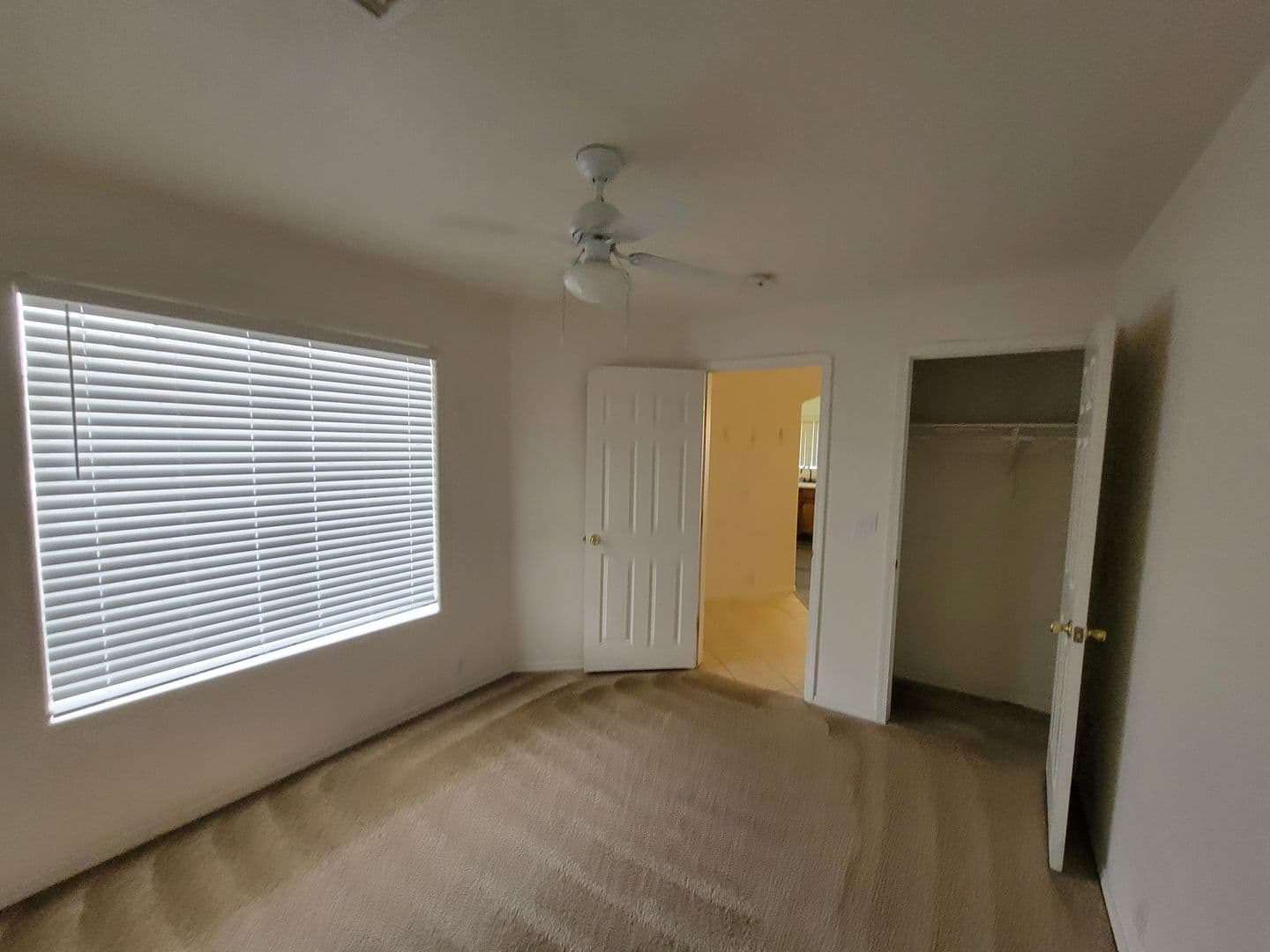 Bullhead City House: 1562 Ash Avenue