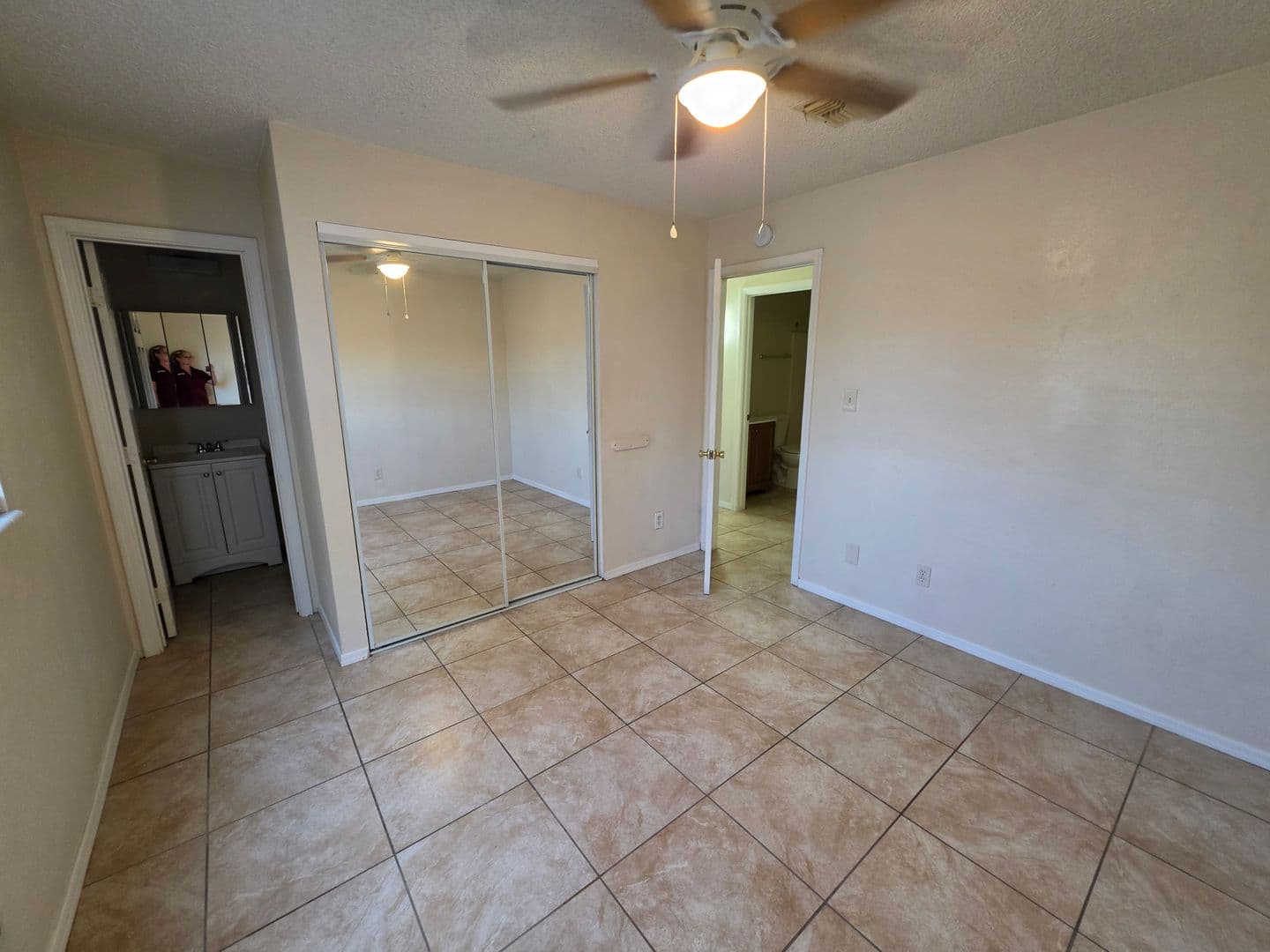 Bullhead City Apartment: 2181 Clearwater Dr
