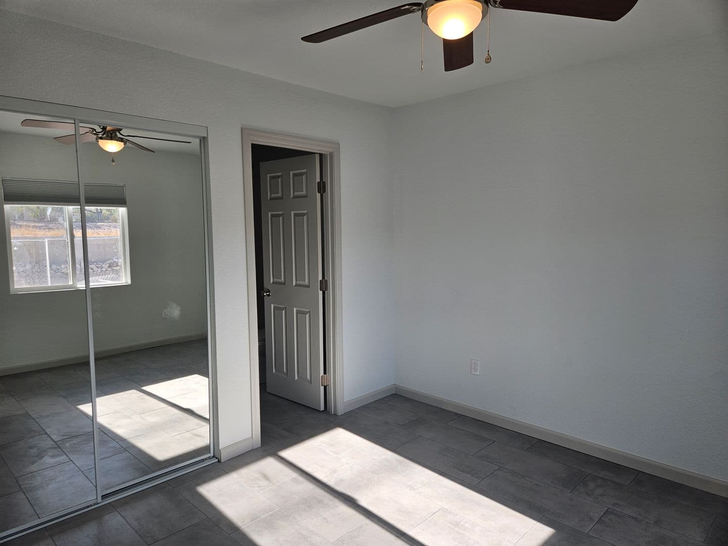 Bullhead City Apartment: 186 Palm Ave.